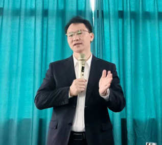 卫斯理2025工作总结暨2026计划述职报告会 卫斯理2025工作总结暨2026计划述职报告会